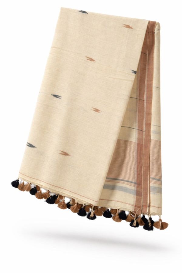 Beige Bengal Cotton Saree with Handwoven Buttas & Running Blouse