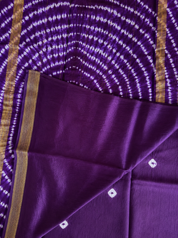 2026/05/1001026515.png Handblock Printed Maheshwari Silk Saree