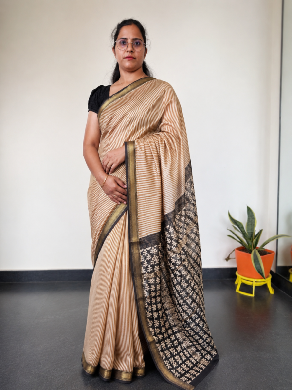 2026/05/1001029833.png Handblock Printed Maheshwari Silk Saree